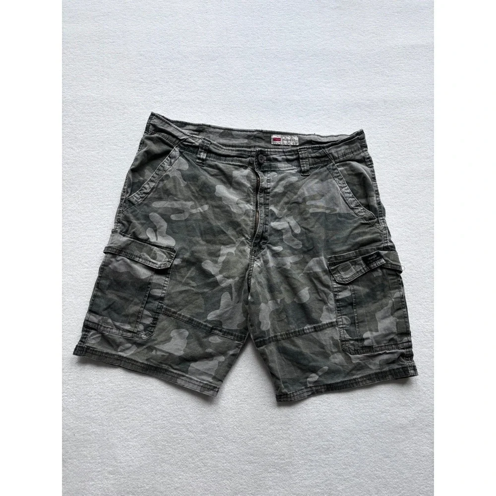 Wrangler Cargo Shorts Mens 38 Grey Camo Relaxed Fit Stretch Ripstop Utility